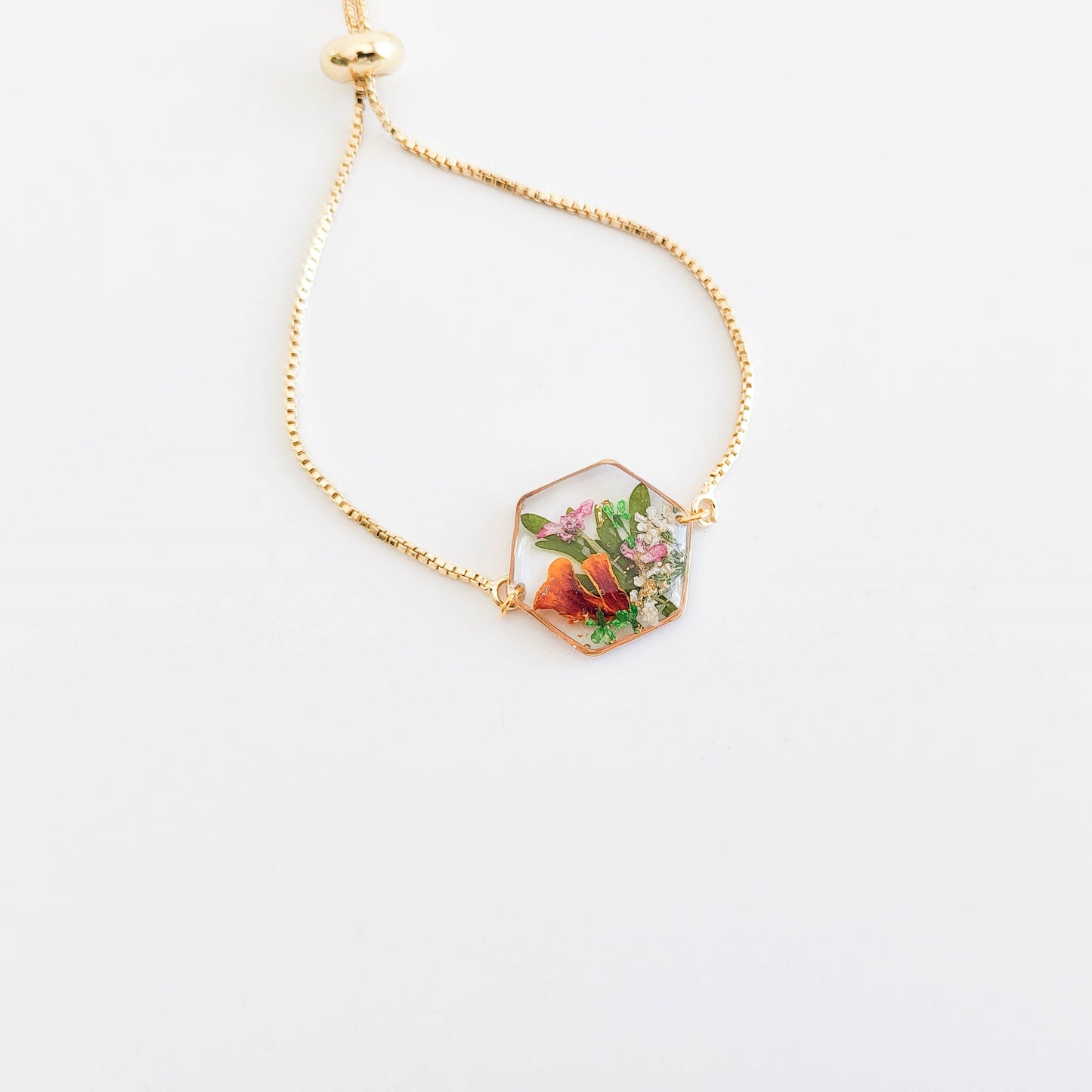 Birthflower bracelet, jewelry with real flowers, mom birthday gift, birthday gift for her unique, Christmas gift, mother of the groom gift