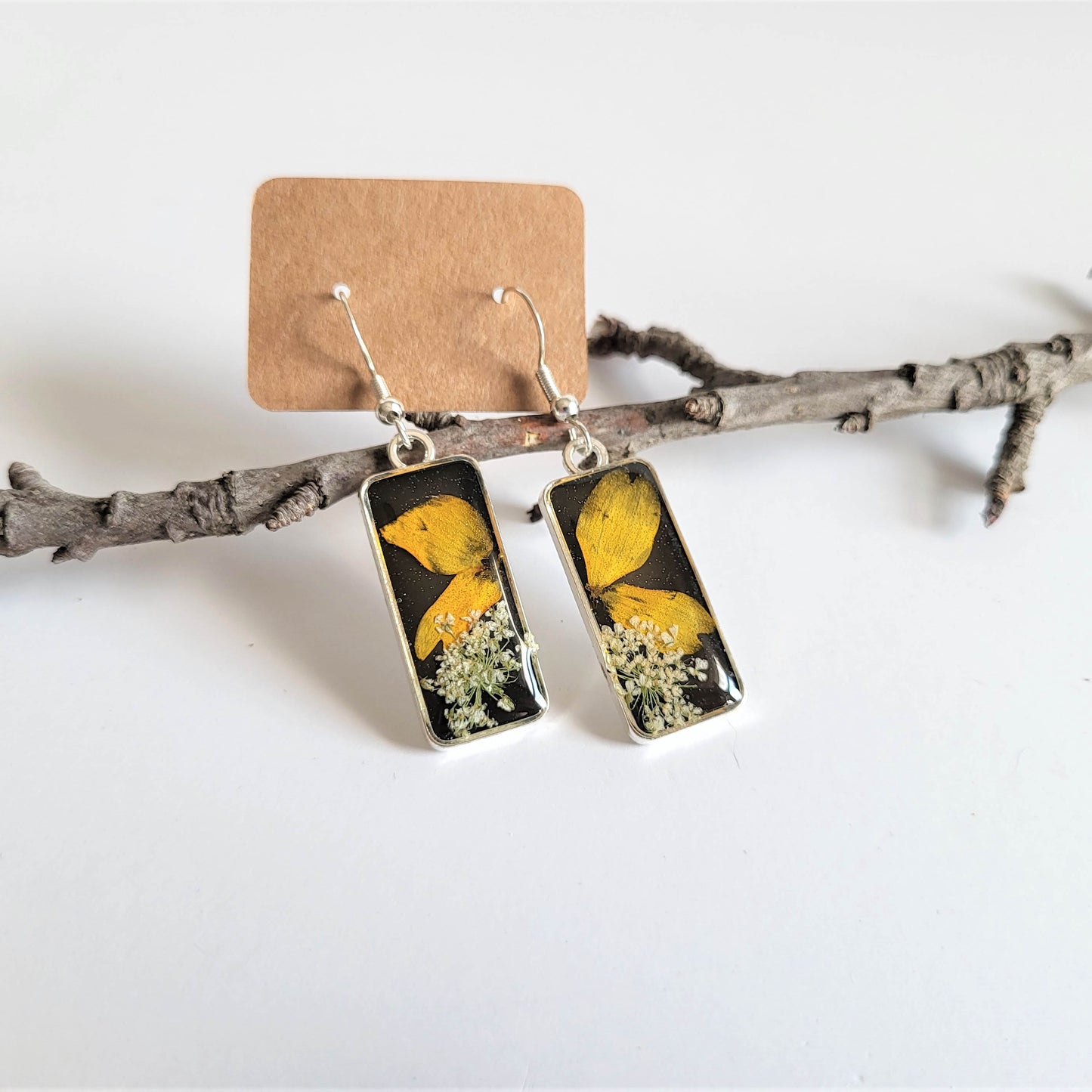 Dried flower jewelry, real flower earrings, resin earrings, resin jewelry, gift for friend, gift for women, nature lover gift, for her