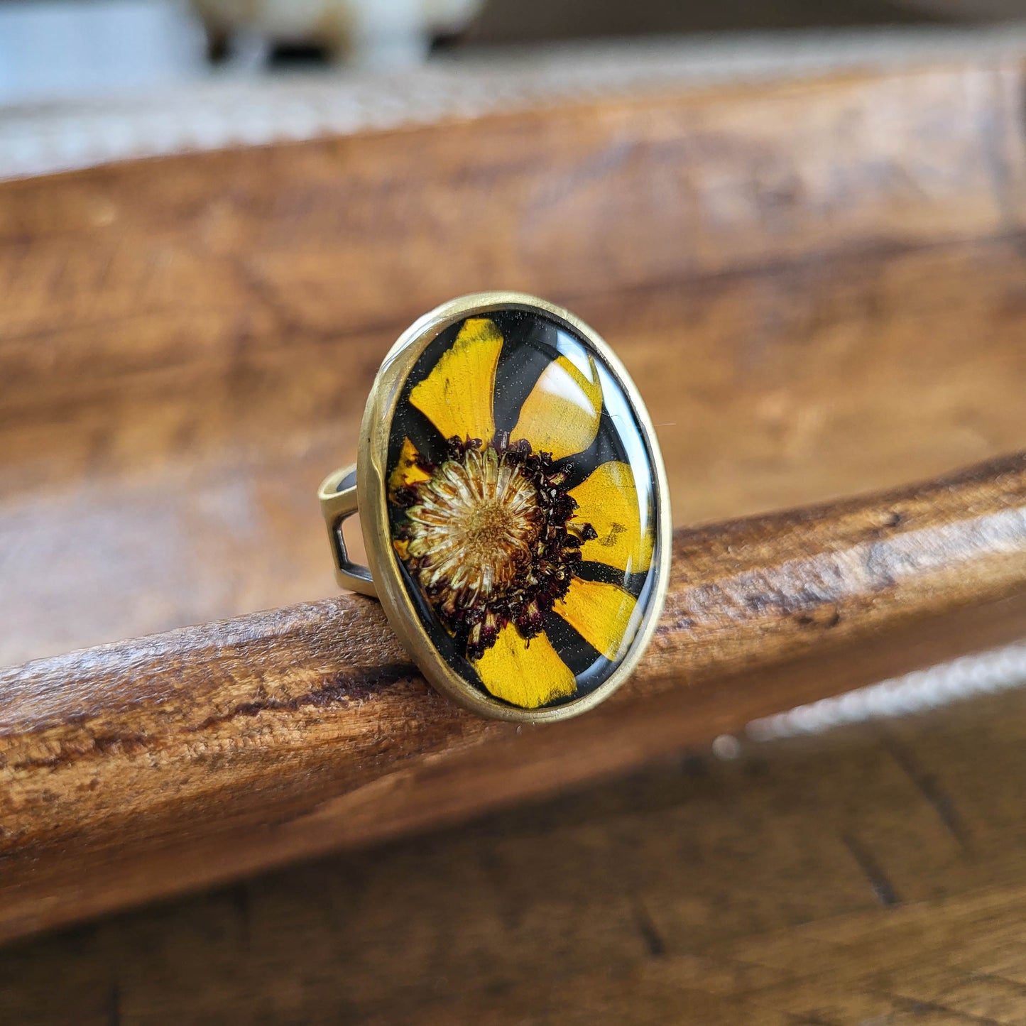 Real dried flower ring, pressed flower jewelry, nature jewelry, resin ring, handmade jewelry gift, gift for nature lovers, unique gift