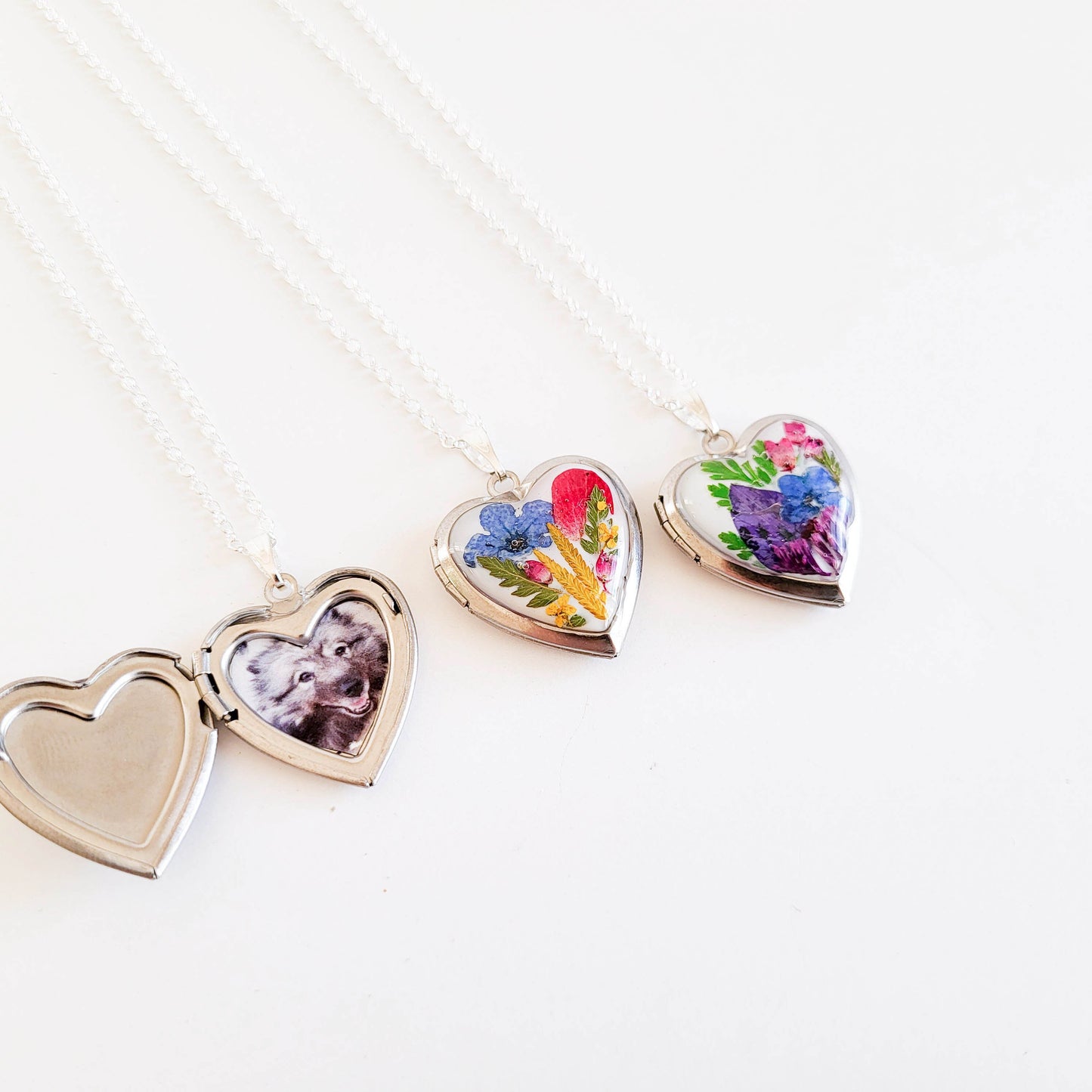 Heart locket necklace with real flowers, photo locket necklace, forget me not, gift for Mother, wife, friend, Valentine's day gift for her