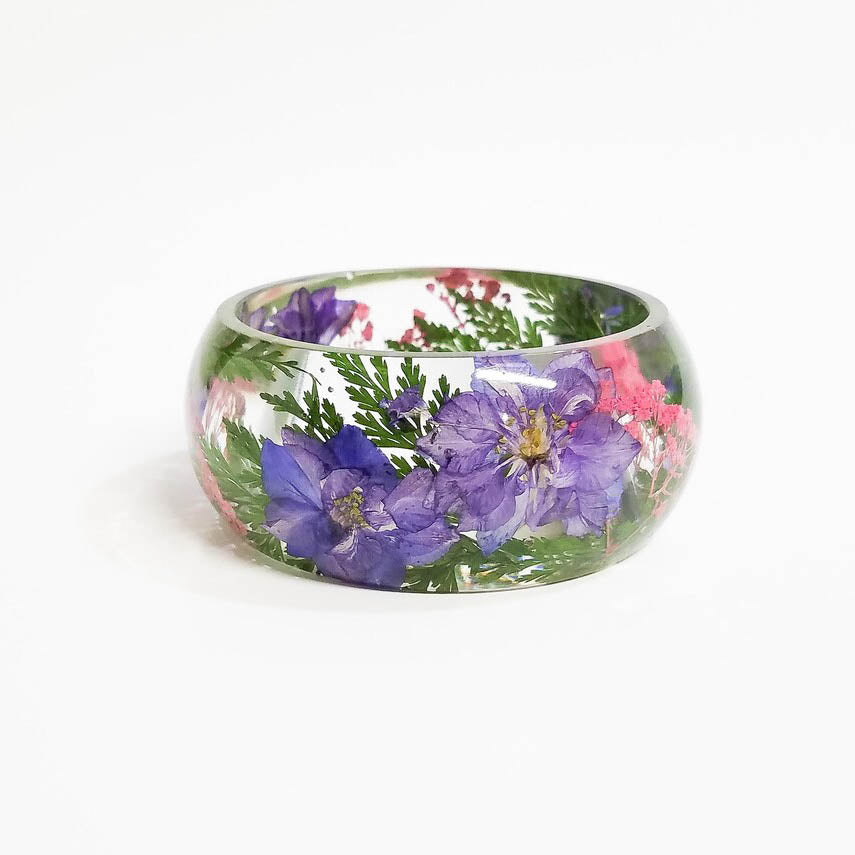 resin bracelet with real pressed flowers, july birth flower birthday gift ideas, real flower jewelry, botanical jewelry, chunky bracelet