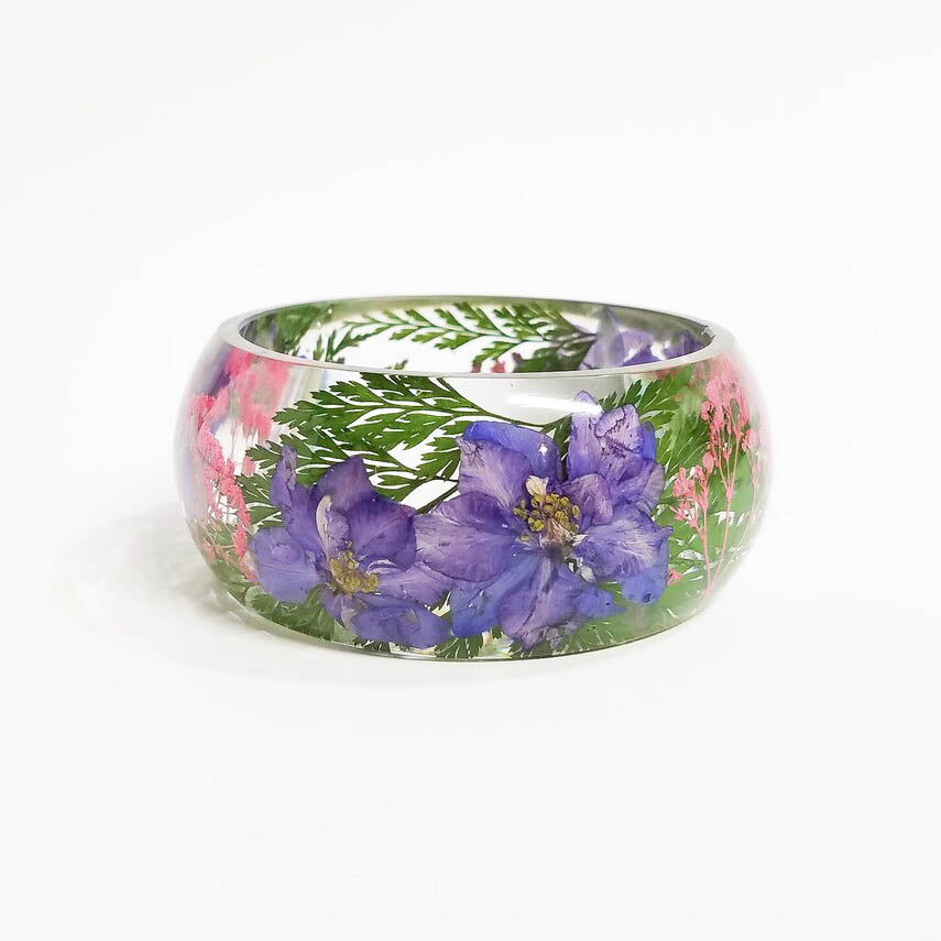 resin bracelet with real pressed flowers, july birth flower birthday gift ideas, real flower jewelry, botanical jewelry, chunky bracelet