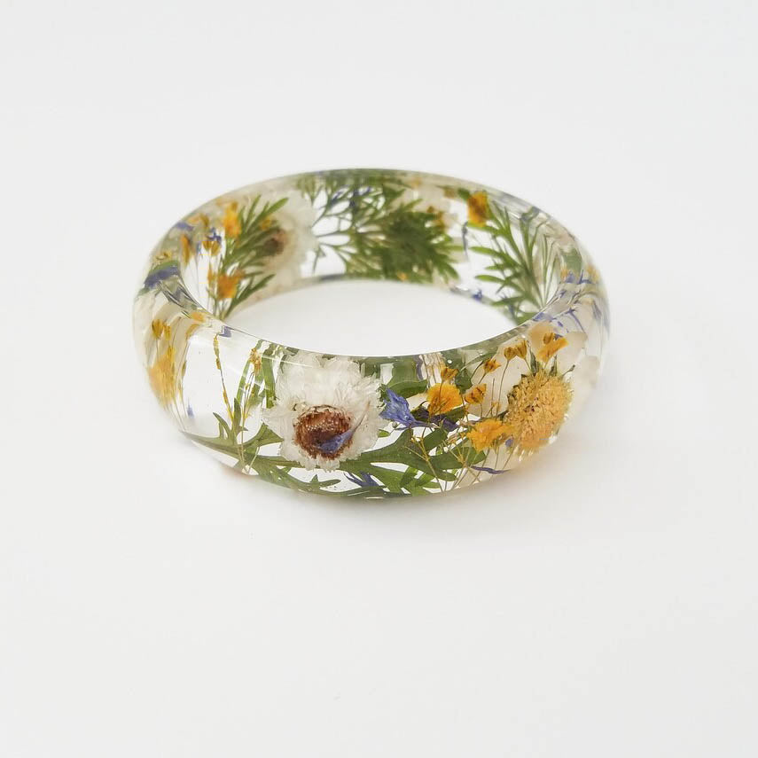 Real flower daisy bracelet, resin bangle, handmade gift for her, pressed flower jewelry, nature gifts, new mom gift, real flower bangle