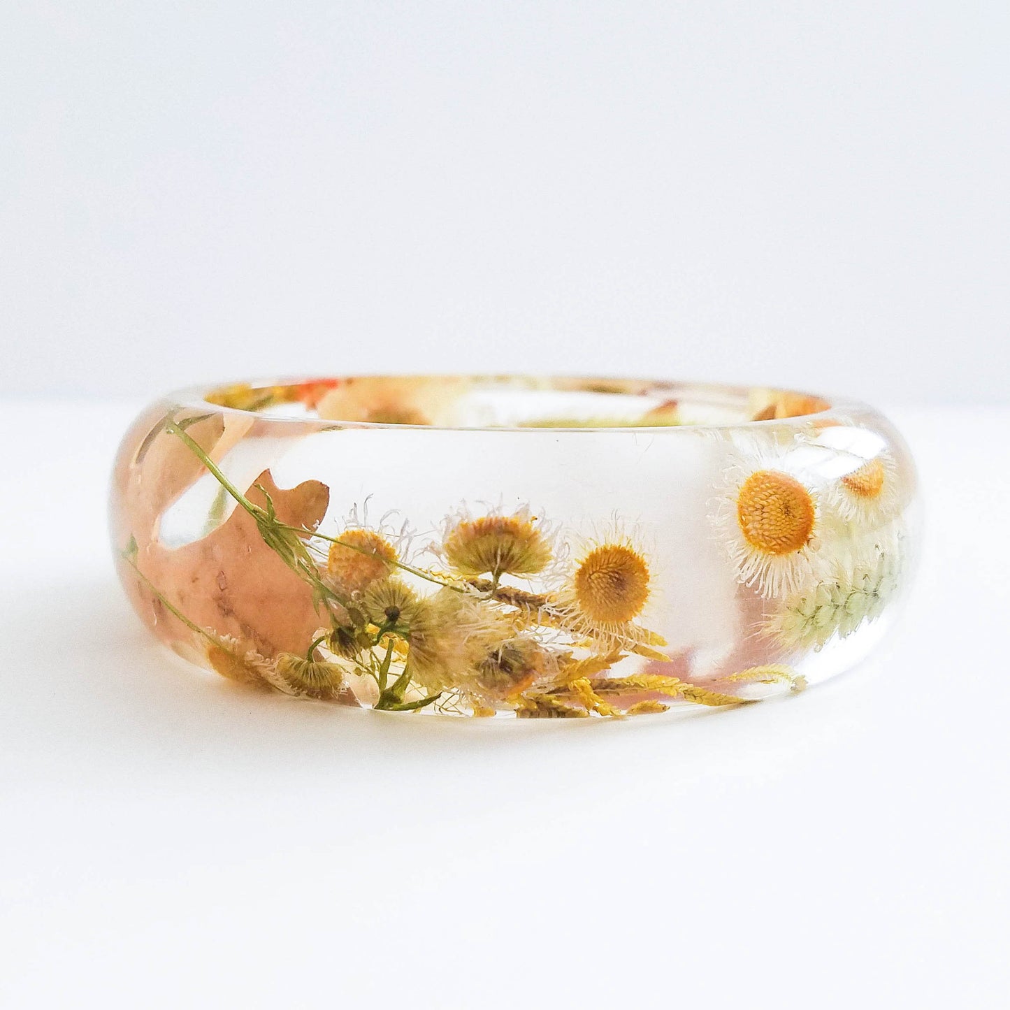 Fall resin bracelet, nature jewelry gift for her, plant jewelry bangle, handmade jewelry real dried flower bracelet