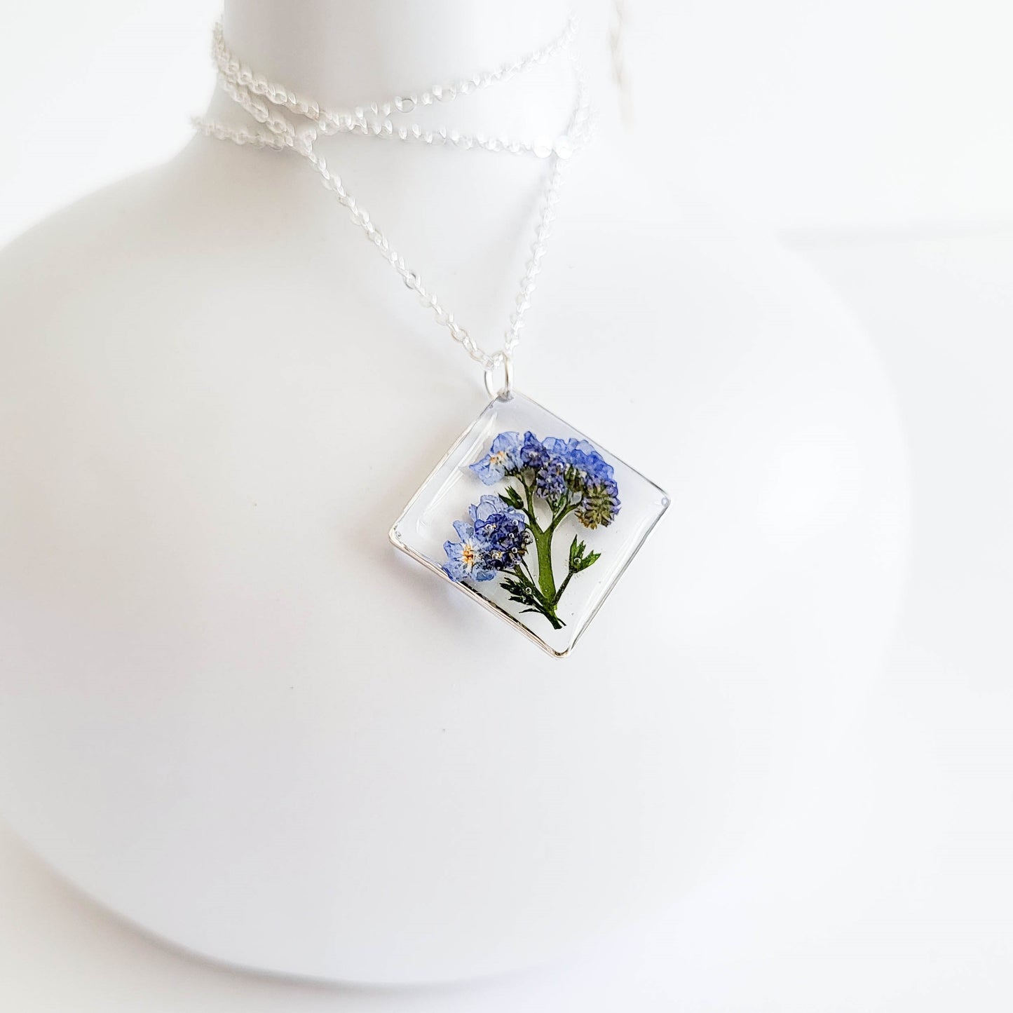 Forget me not resin flower necklace, something blue, botanical necklace, real flower necklace, plant necklace, dried flower jewelry, gift