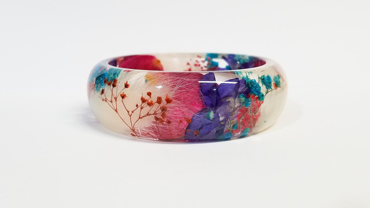 Resin bangle bracelet, real flower bracelet, real flower jewelry bangle, resin jewelry, pressed flower jewelry, flower bangle, nature gifts