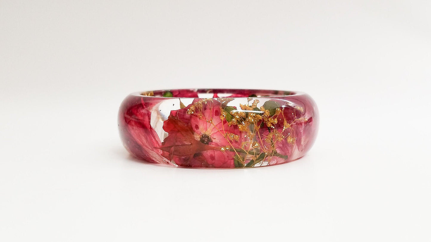 Rose jewelry, real flower bangle, real flower bracelet, resin bracelet, botanical gifts, real flower jewelry, handmade jewelry gifts