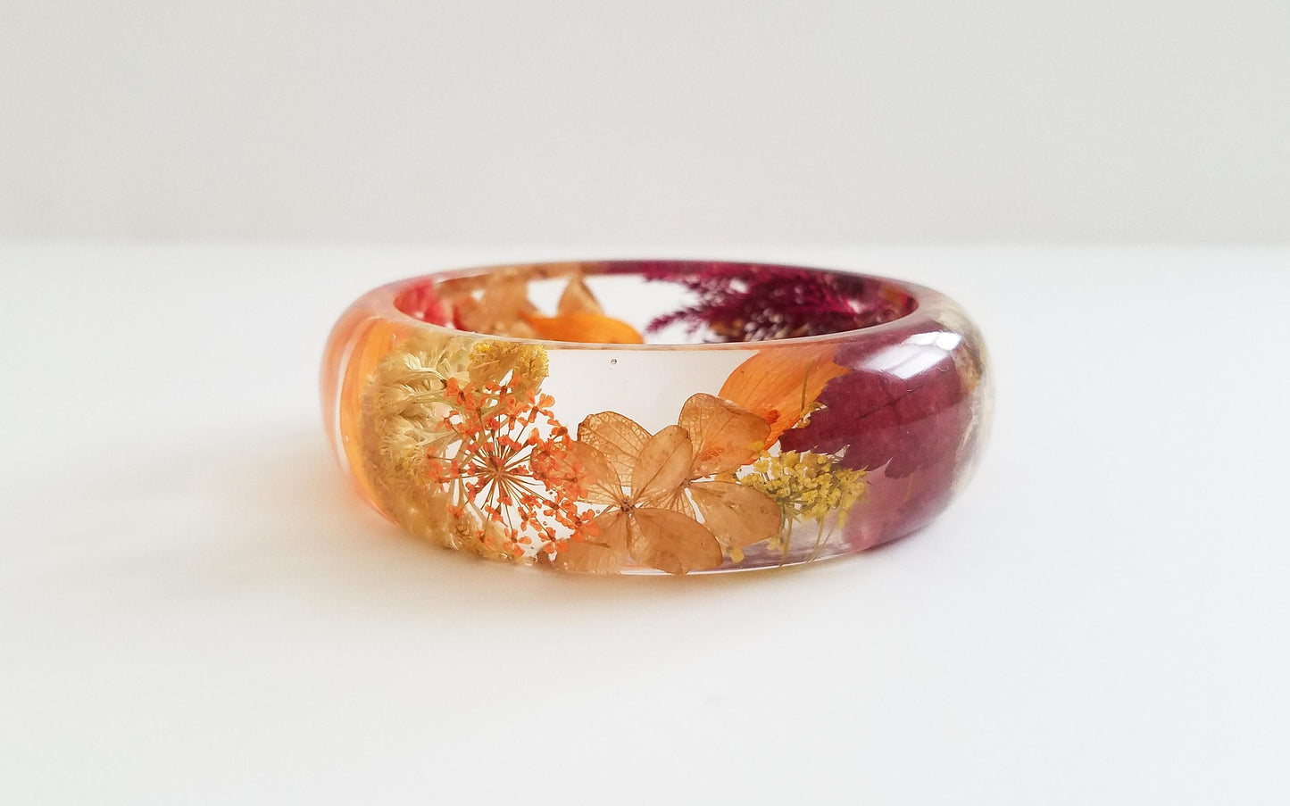 Fall bracelet, real flower bracelet,autumn jewelry, nature inspired jewelry, resin bangle, dried flower bracelet, handmade jewelry gifts