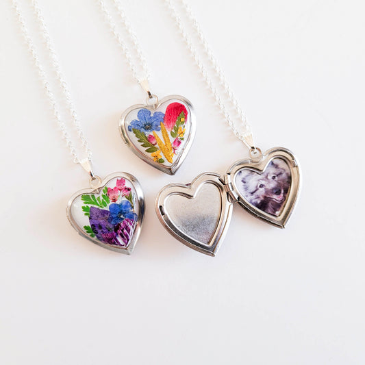 Heart locket necklace with real flowers, photo locket necklace, forget me not, gift for Mother,  wife, friend, Valentine's day gift for her